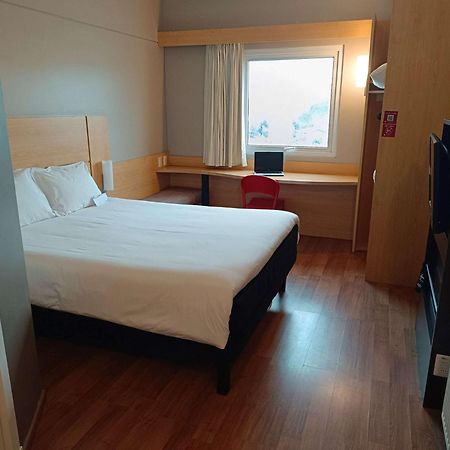 Ibis Puerto Montt Hotel ภายนอก รูปภาพ
