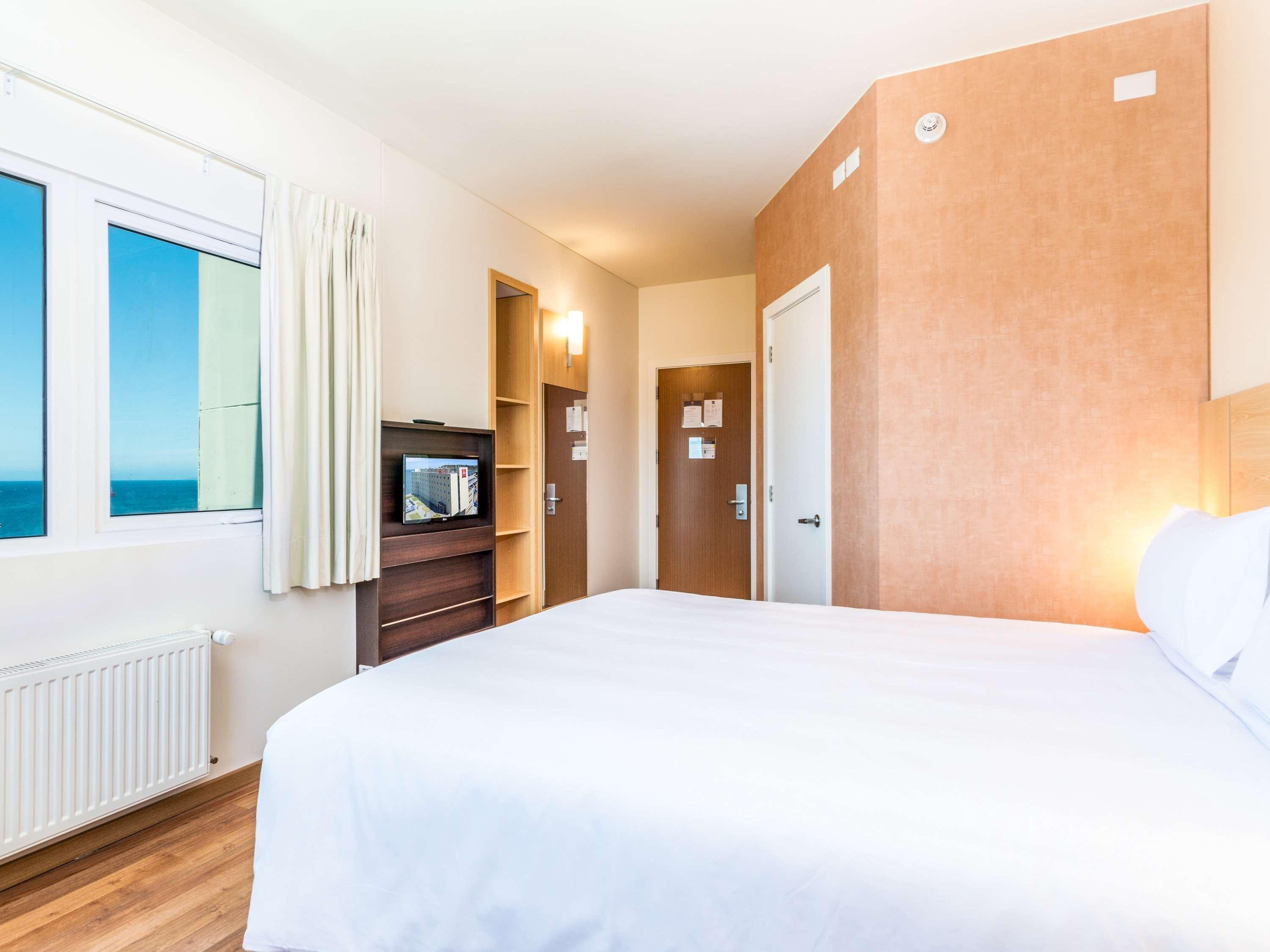 Ibis Puerto Montt Hotel ภายนอก รูปภาพ