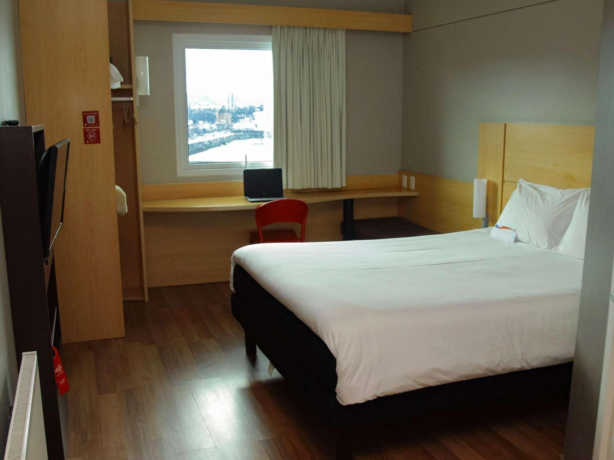 Ibis Puerto Montt Hotel ภายนอก รูปภาพ
