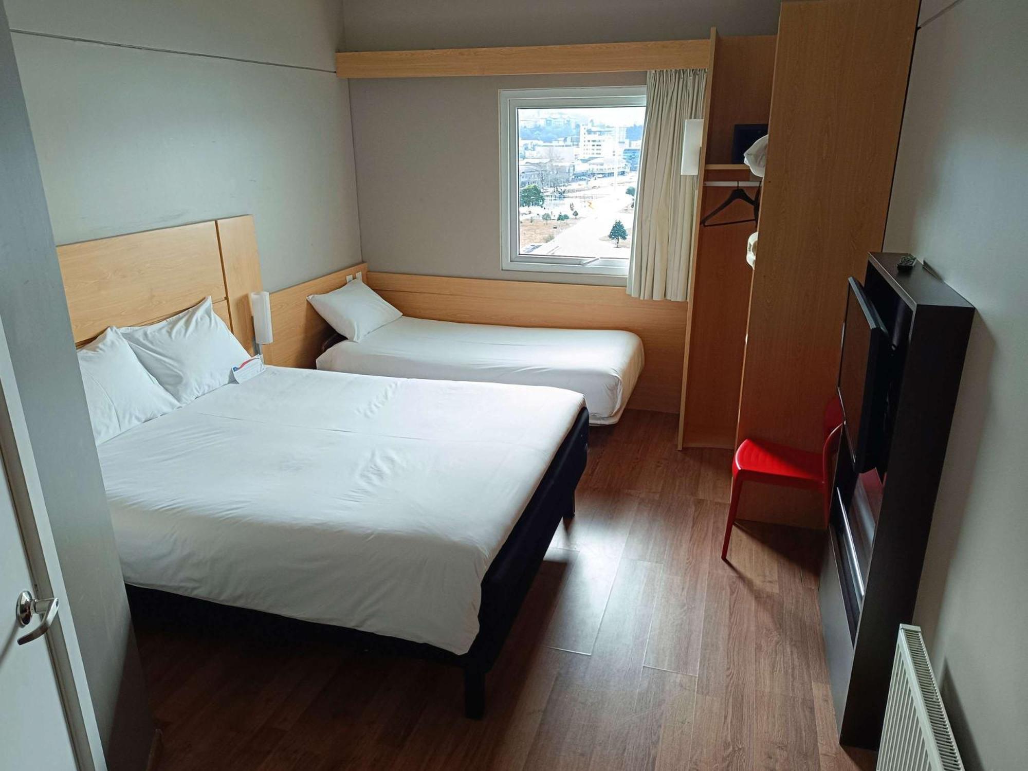 Ibis Puerto Montt Hotel ภายนอก รูปภาพ