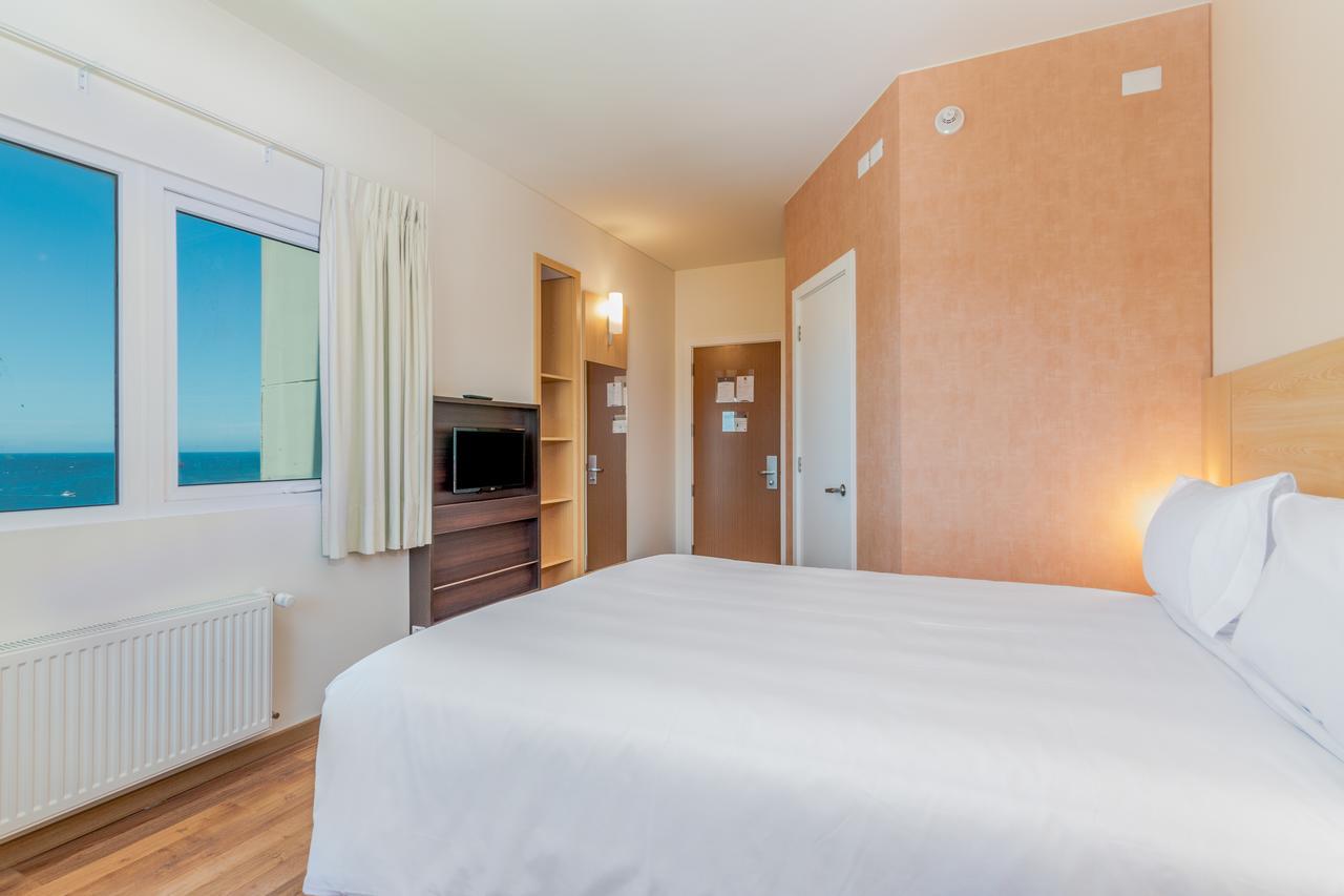 Ibis Puerto Montt Hotel ภายนอก รูปภาพ