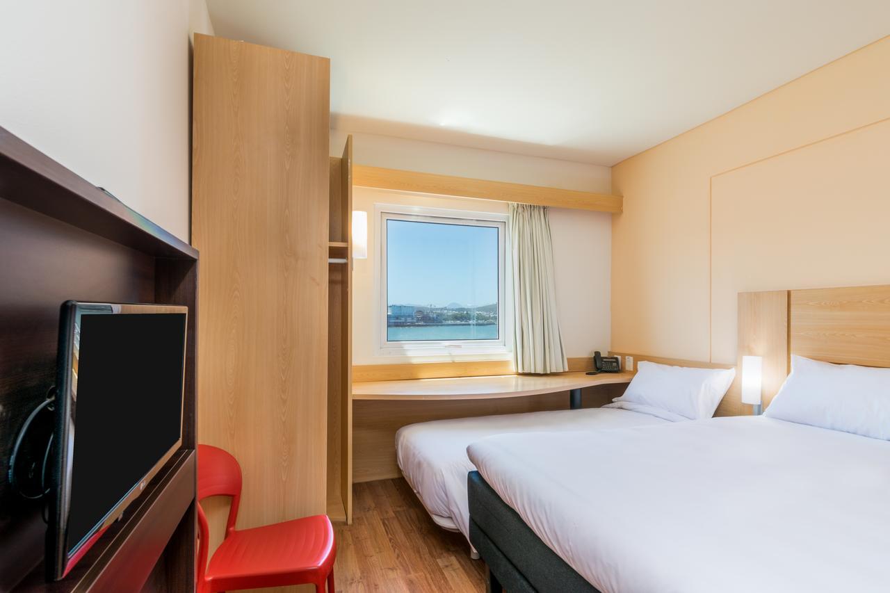 Ibis Puerto Montt Hotel ภายนอก รูปภาพ