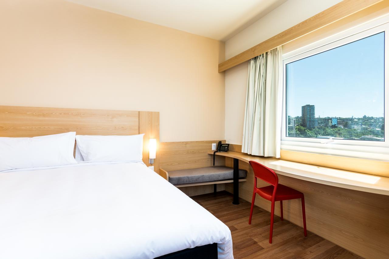 Ibis Puerto Montt Hotel ภายนอก รูปภาพ